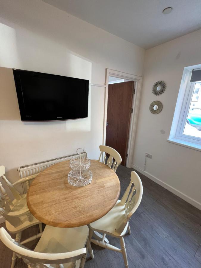 A Spacious Flat คาร์ดิฟฟ์ ภายนอก รูปภาพ